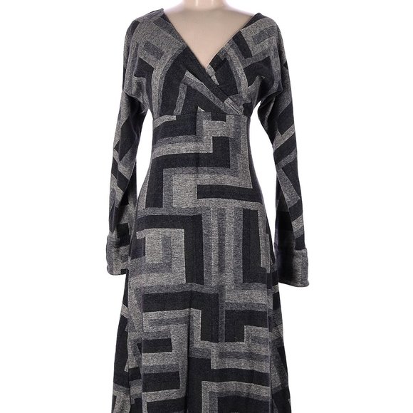 Diane Von Furstenberg Dresses & Skirts - DVF Diane von Furstenberg grey, black geo dress, size 8